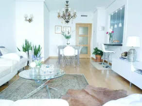 Beautiful, large, centrally located apartment, near the beach, park*. - Image 2
