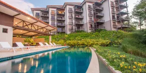 Recently Renovated Luxury Condo with Resort-Style Beach Club Access and Ocean Views - Image 3