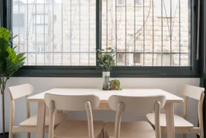 ✸Bright 1BR Apt. 4Min Walk To Market with Private Balcony & 43inch smart tv✸ - Image 4