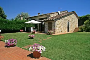Perfect home base for exploring Tuscany w/private pool - Image 3