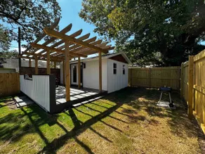 Modern Mill House - Luxury Stay - 10 MINS TO GSP - Image 2