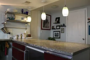 Spacious & Modern 1 BR Apartment - Image 3