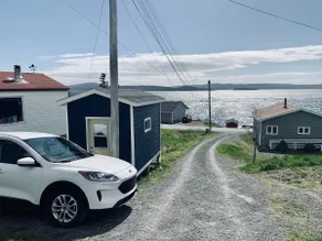 Small Seaside Cottage in Dildo Cove - Image 3