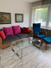 Exclusive, 5-room apartment close to the city center, approx. 105 sqm - Image 2