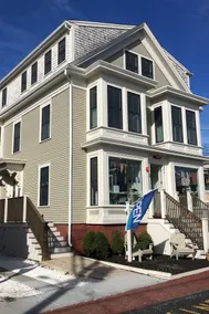 Penthouse, waterviews, large deck,steps from beach - Image 4