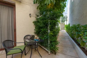 Private Suite #1, Separate Access, Downtown - Image 4