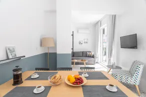 2BDR DESIGNER APT3 w/TERRACE&ROOF ACCESS ACROPOLIS - Image 4