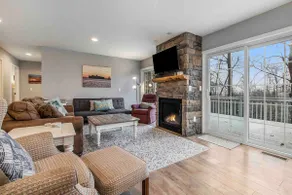 Round Lake Lodge W/ Pontoon Boat Rental - Image 4