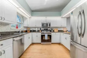 3/2 w Heated Salt Pool Getaway on Calusa - Image 4