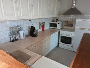 Country house with swimming pool - Image 5