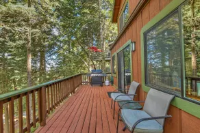Lake Home in the Pines with a Dodger history - Image 4