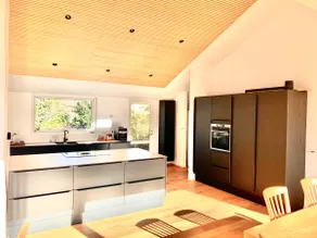 Newly renovated luxury main house w/ beach access - Image 3