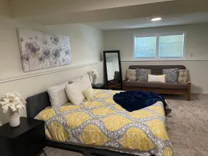 Spacious 4BR - 10 Min to Uptown - Yard - Pets OK - Image 2