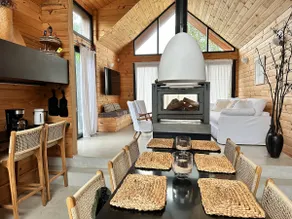 ETNA, Sunset Lodge. - Image 4