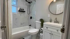Renovated Home l King Bed |Near NYC Train & RU - Image 4