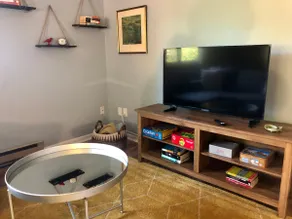 Peaceful Upper Level Apartment - 1 mi to downtown - Image 3