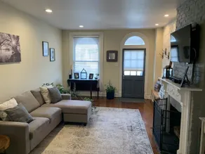Charming Townhome 2BR 2BA - HISTORIC DISTRICT!!! - Image 2
