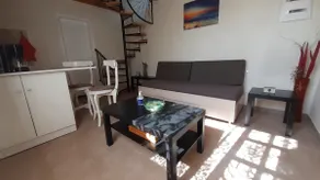 White Manolia Cottage - Image 4