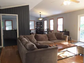 Lago House - Lakefront Home w/ WFH High-Speed WiFi, Hot Tub & Boats - Image 4