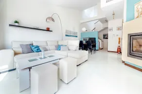 Cotobro Rental House - Image 2