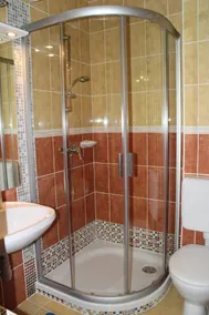 Mandarin Wellness Apartman - Image 5