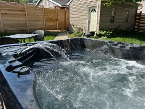 Hot Tub ☆ New Renovated ☆ Massage Shower ☆ Yard - Image 4