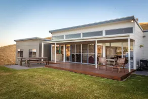 Middle River Beach House - East & West House - Image 3
