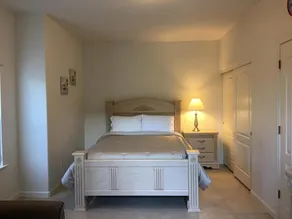 2 Bedroom PRIVATE GUESTHOUSE (w/ Private Entry) - Image 5