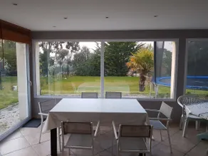 Beautiful Tourlaville apartment with garden access - Image 3