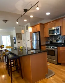 Exquisite 3rd Floor Private Apt with Style - Image 5