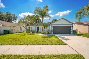 *Pool* 8.5 miles to Honeymoon Island. 4 bdr - Image 2