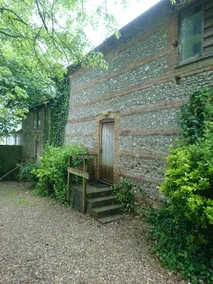 Middle Cottage, New Barn Field Centre - Image 3