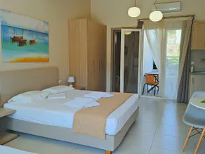 Minimalistic Apartment Near the Sea - Image 3