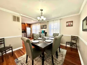 Beautiful Townhouse - Vienna Metro, 20 Min to DC - Image 4