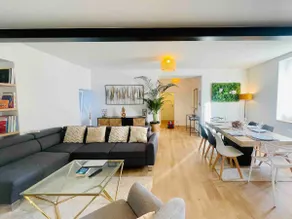 Affordable luxury, ample space, absolute charm - Image 4