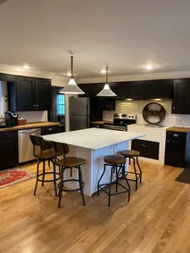 Green Mtn Farm House. Convenient to ski resorts - Image 3