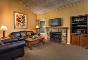 HOME AWAY FROM HOME ★ 2 Bedroom Deluxe Suite!! - Image 5