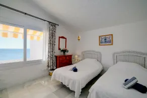 4 bedroom house on the beach. ”Sea shells” - Image 2
