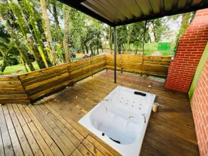 Brazilian mini-house with a Jacuzzi - Image 2