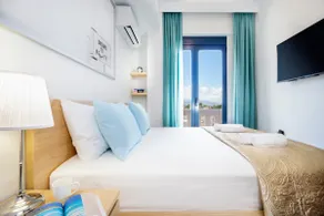 Home Philip II- Overlooks Chania - Image 3