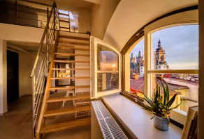 Cozy & Chic Stay in Prime Downtown Location - Image 3