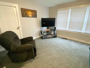 Comfortable & Cozy Steel Town Apartment! - Image 3