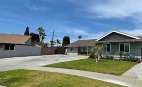 Disneyland Spacious 8BR 4BA Pool, HotTub, Large Parking - Image 3