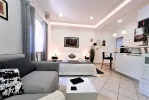 LUXOR Hvar - Main Square Apartments - Image 2
