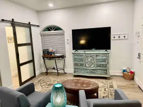 Quail Suite - Hot Tub - BBQ - Sleeps 2 - Image 3