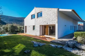 Little Olive Hideaway - Image 2