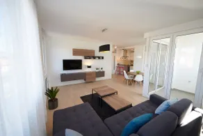 Modern apartment - Image 3