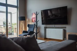 Minimal Brand New Loft next to Subway - Image 5