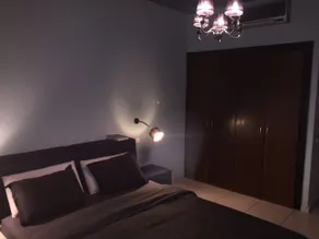 Apartment with Private Rooftop & Jaccuzzi - Image 4