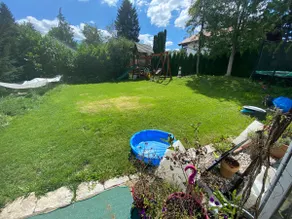 Idyllic with 5 bedrooms, gym and sauna by the lake - Image 3